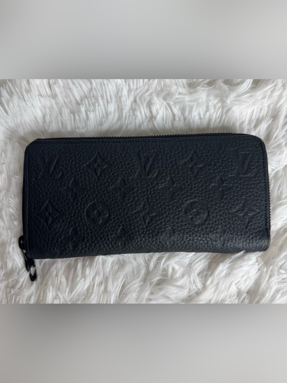 Louis Vuitton Zippy Black Wallet Monogram Embossed Leather